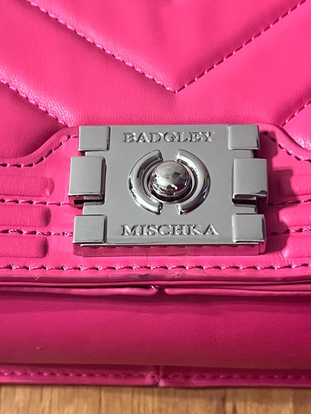 Badgley Mischka Hot Pink Quilted Chain Shoulder Bag - Picture 5 of 11